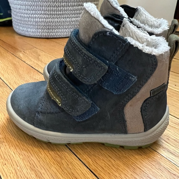 Toddler Goretex winter boots, size 6 (SuperFit Groovy) - Picture 3 of 5